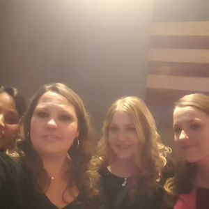 Meet your Posher, Crystal